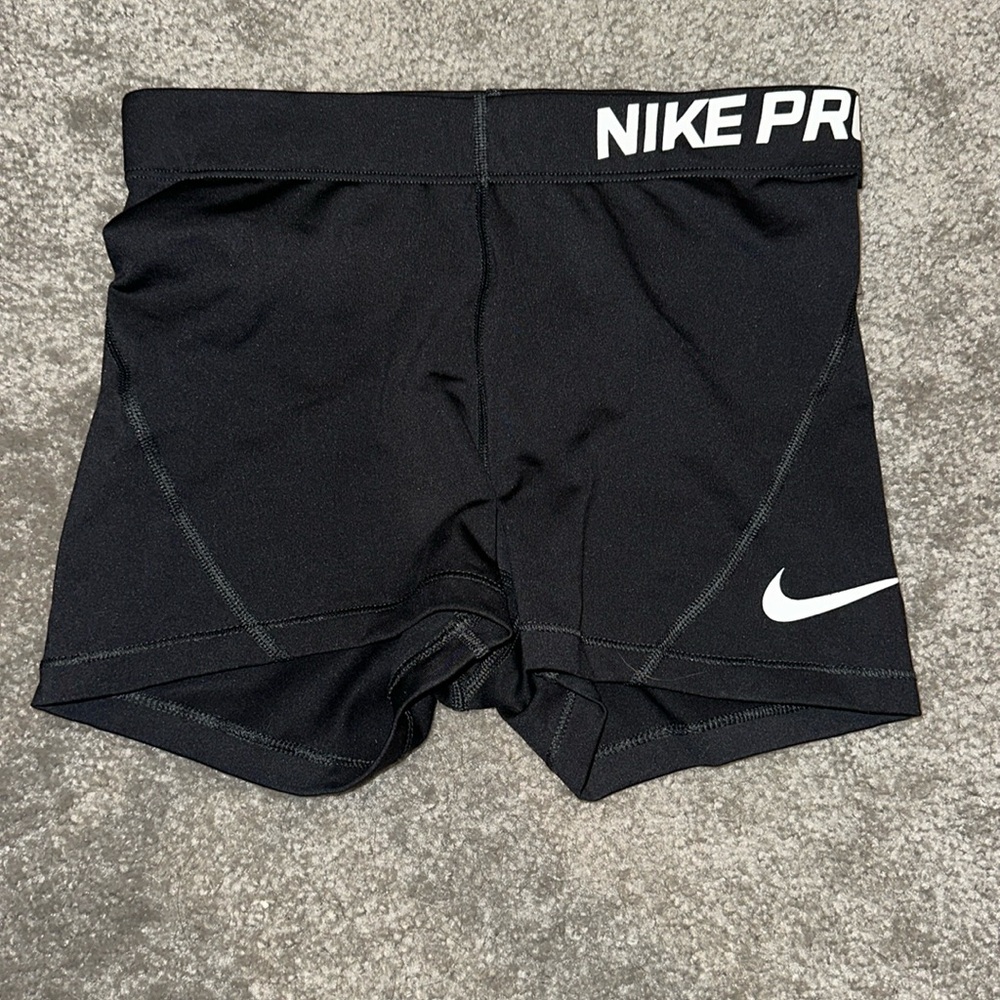 Women’s [Small] 3” Nike Pro Shorts
